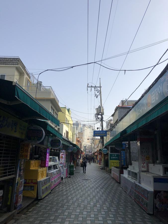 Uncle'S Guesthouse-Domestic Not Allowed Busan Eksteriør billede